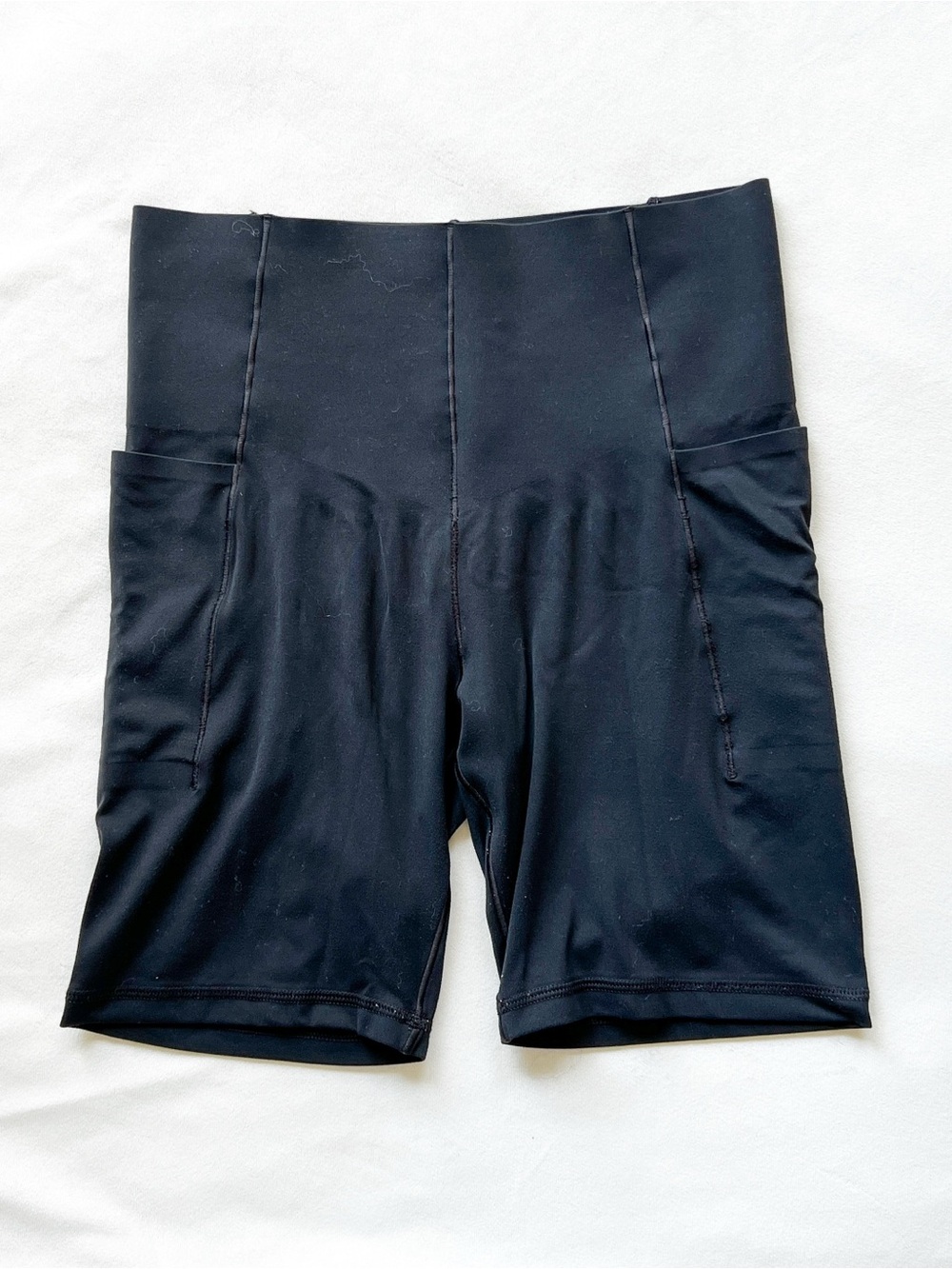 aerie Black High-Waist Bike Shorts with Side Pockets - Medium
